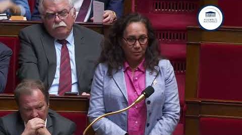 Mereana Reid-Arbelot interroge le gouvernement sur les pensions des fonctionnaires ultramarins.