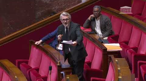 RN et macronistes empêchent le vote d'une taxe de 2% sur les dividendes pour financer l'autonomie