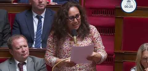 Mereana Reid Arbelot interpelle Manuel Valls sur le processus de décolonisation en Polynésie