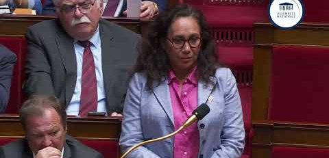 Mereana Reid-Arbelot interroge le gouvernement sur les pensions des fonctionnaires ultramarins.