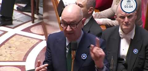 Découverts bancaires : "Attelez-vous enfin à une politique de redistribution des richesses !"