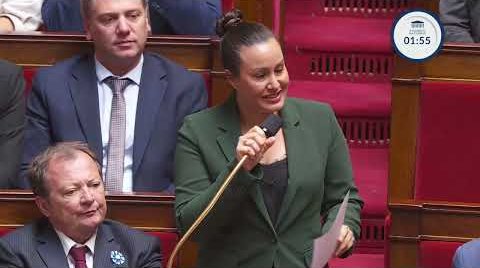 Budget : "Votre choix se dessine clairement, celui de s'attaquer aux plus pauvres !"