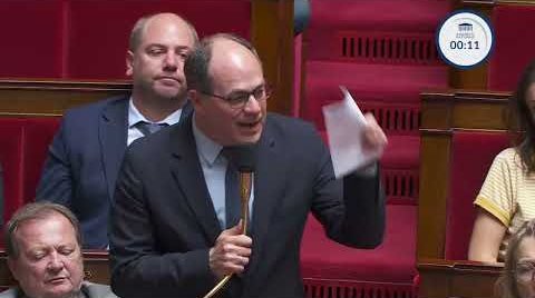 Transition écologique: Emmanuel Maurel fustige les choix budgétaires du gouvernement